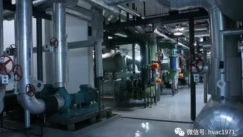 揭秘风冷螺杆式工业冷水机：关键参数解析与应用场景